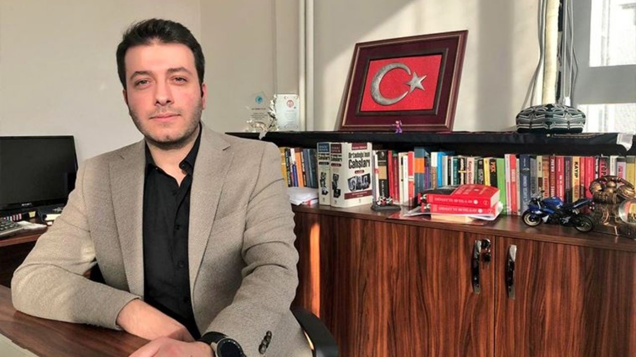 Aykırı sitesinin genel yayın yönetmeni Batuhan Çolak kimdir, neden gözaltına alındı?