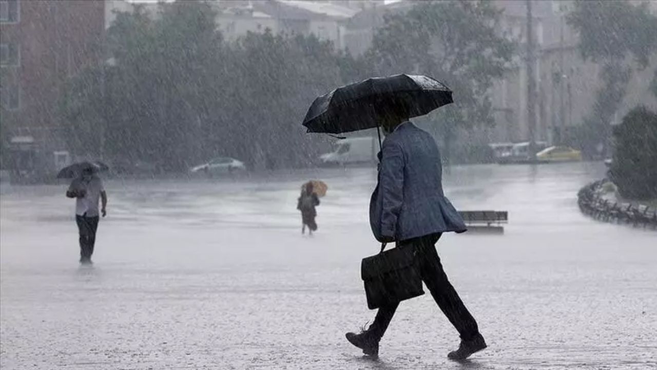 Bugün gece yarısına kadar devam etmesi bekleniyor! Meteoroloji 18 il için kuvvetli yağış uyarısı verdi