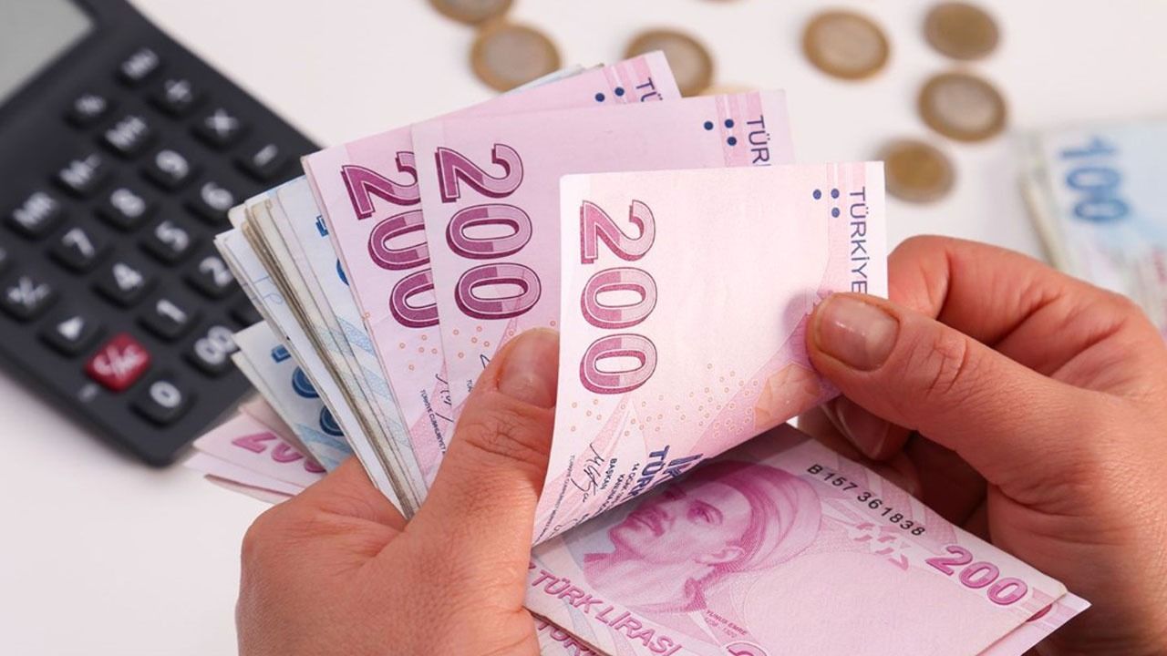 Kıyıda köşede parası olana güzel haber! Bankalar 9.786 TL mevduat faizi ödeyecekler