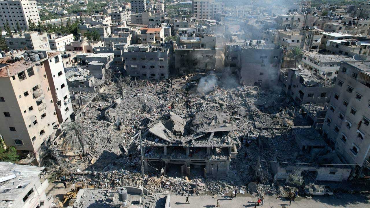 BM Gazze'de 360 bin yapının yıkıldığını ya da hasar gördüğünü açıkladı