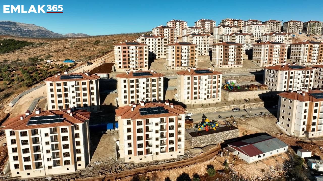 TOKİ deprem konutları hak sahiplerine teslim ediliyor