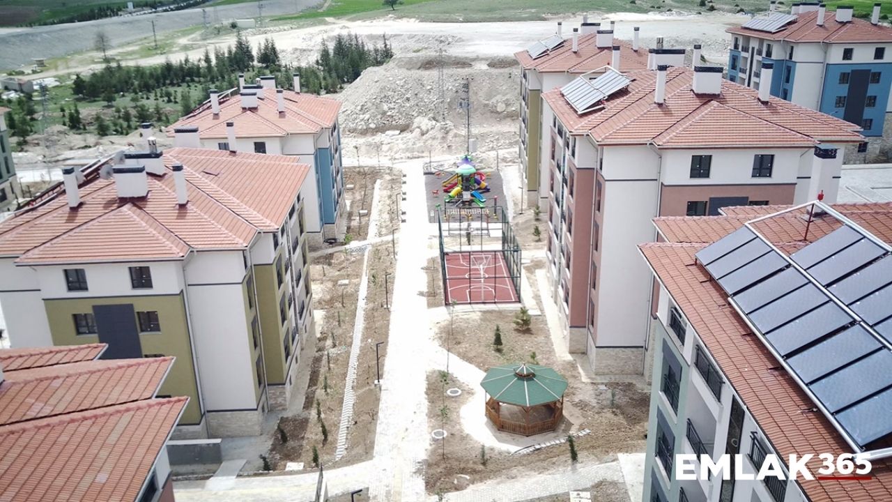 TOKİ Afyonkarahisar Bayat'da 219 sosyal konut teslimlerine başladı!