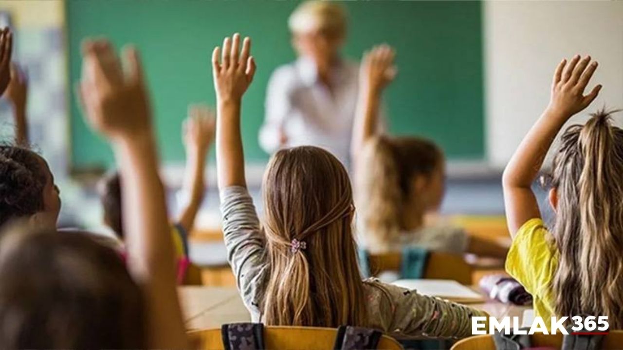 Milyonlarca öğrenciyi ilgilendiriyor! Okullarda yeniden forma dönemi başlıyor