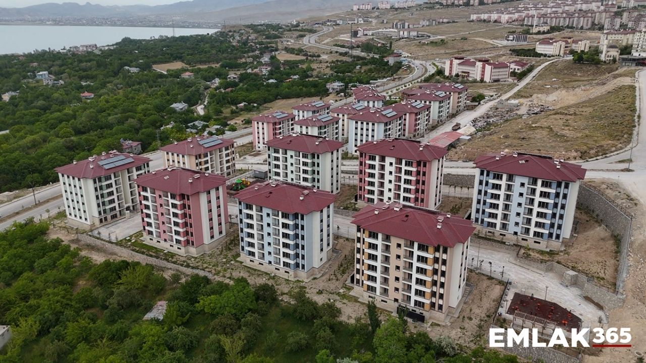 Van Edremit'te TOKİ 389 sosyal konutun teslimatına başladı!