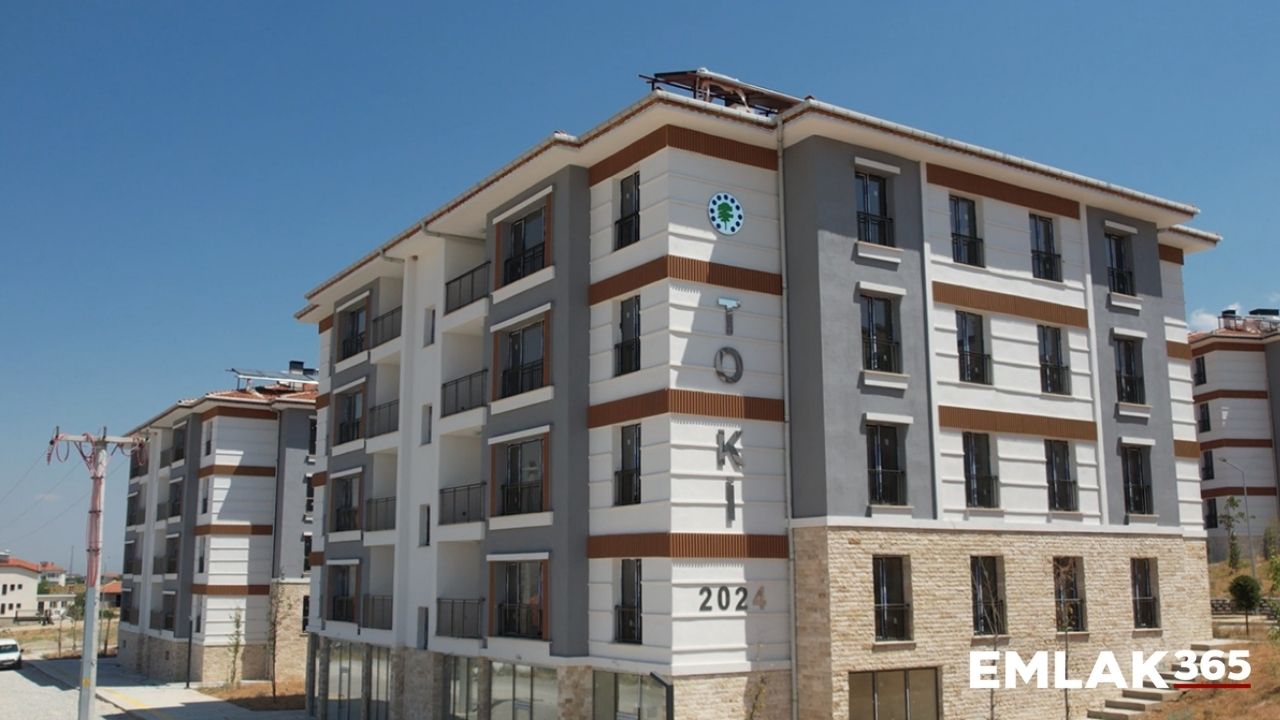 Uşak Sivaslı'da TOKİ 149 sosyal konut teslim ediyor!