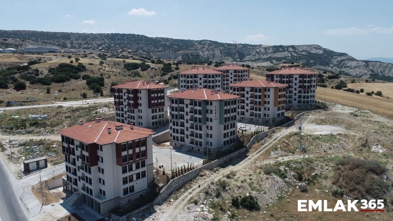 TOKİ Burdur Merkez'de 143 sosyal konutun teslimatına başladı!