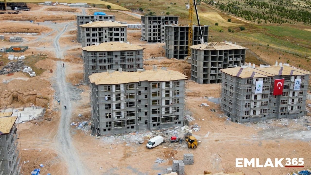 Bakan Kurum: Deprem bölgesinde saatte 23 konut inşa ediyoruz