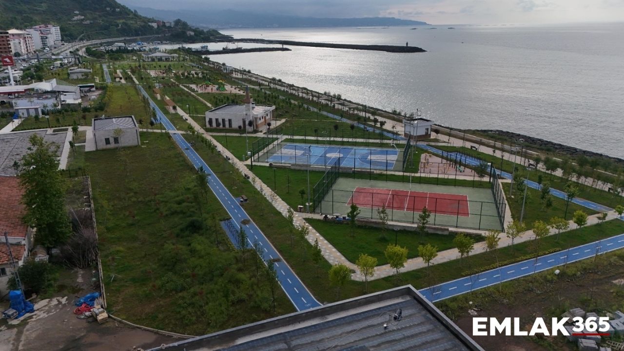Çarşıbaşı Millet Bahçesi hizmete açıldı!