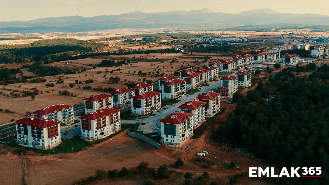 Kastamonu'da TOKİ tarafından yeni yuvaların kapıları aralandı!