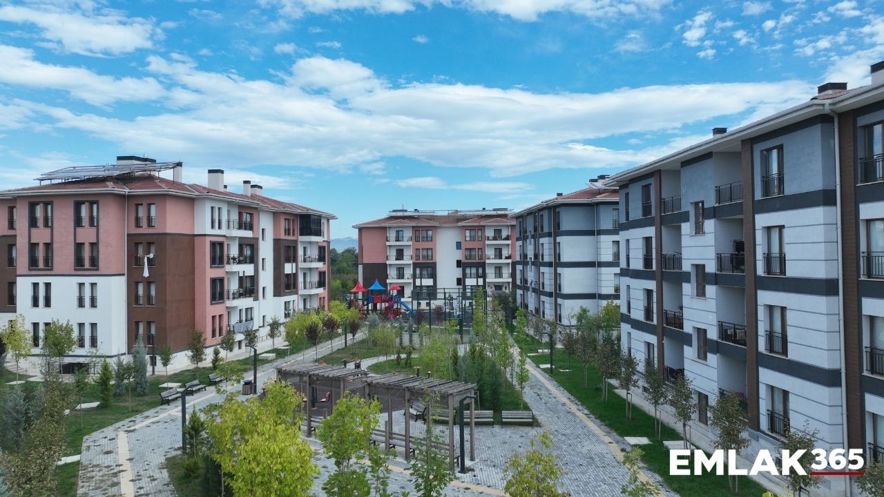 Bakan Kurum vatandaşlara seslendi: 500 bin sosyal konutumuz sizleri bekliyor