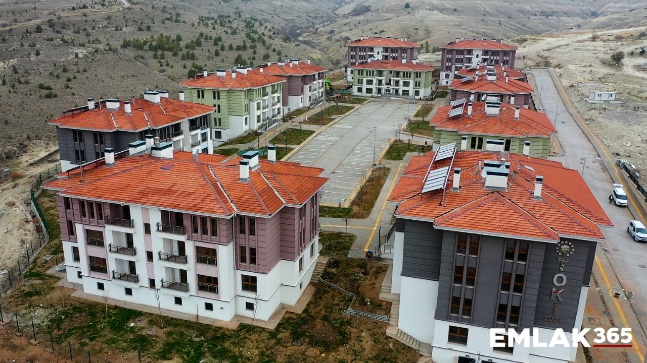 TOKİ Elazığ Ağın'da 95 sosyal konut teslim etti!