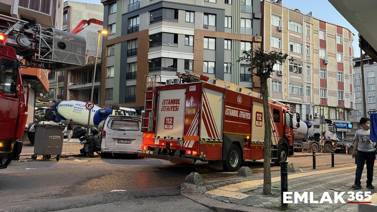 Zeytinburnu'nda inşaata beton dökülürken yan binanın duvarı çöktü