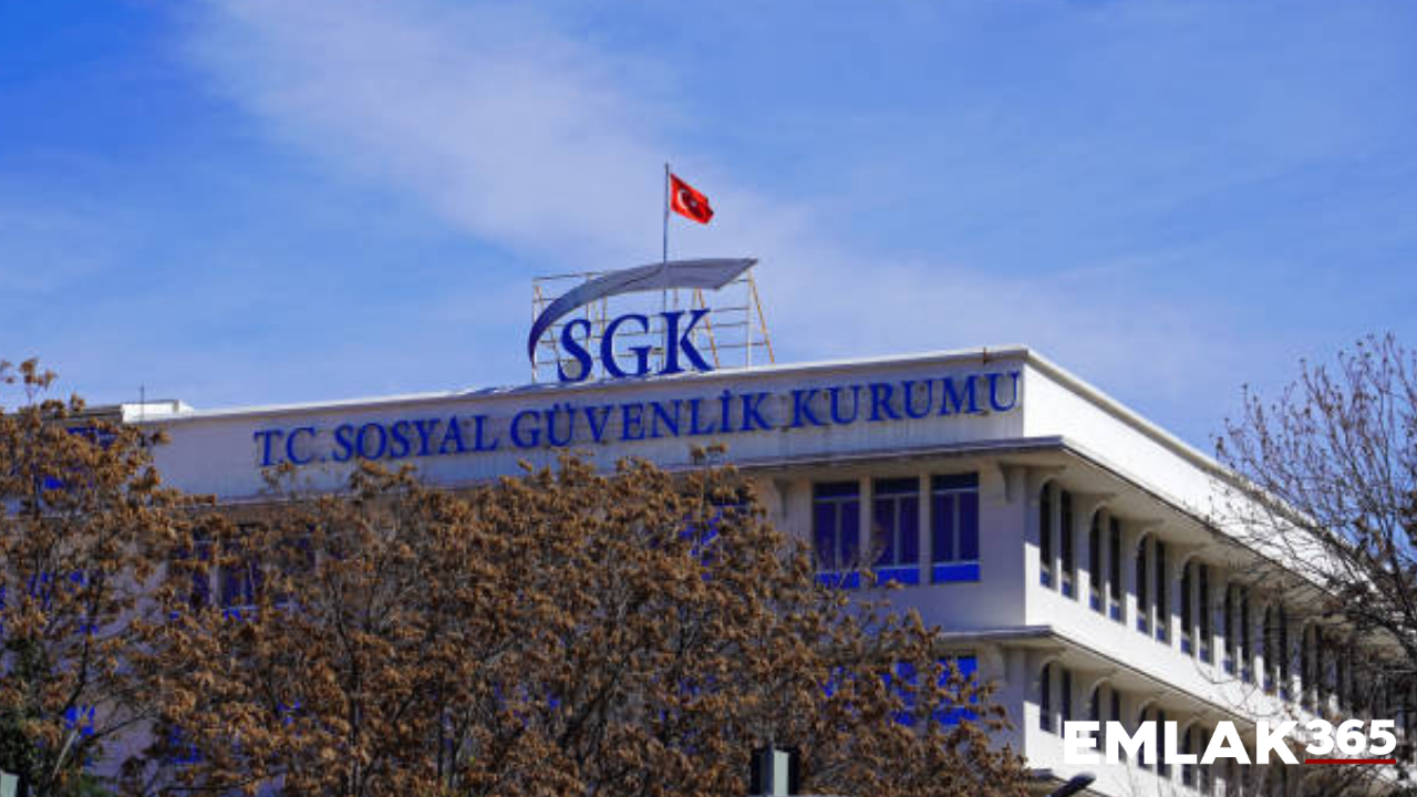 SGK tarih yazdı: 30 yıl sonra ilk kez bütçe fazlası açıkladı