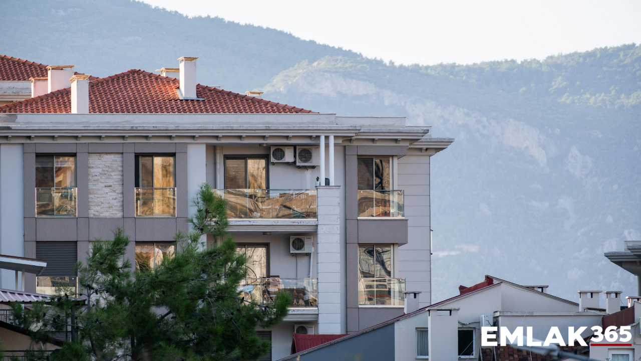 Bir araba fiyatına 3 oda 1 salon ev satılıyor