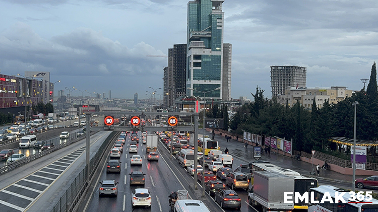 İstanbul'un 3 ilçesinde bazı yollar trafiğe kapatılacak