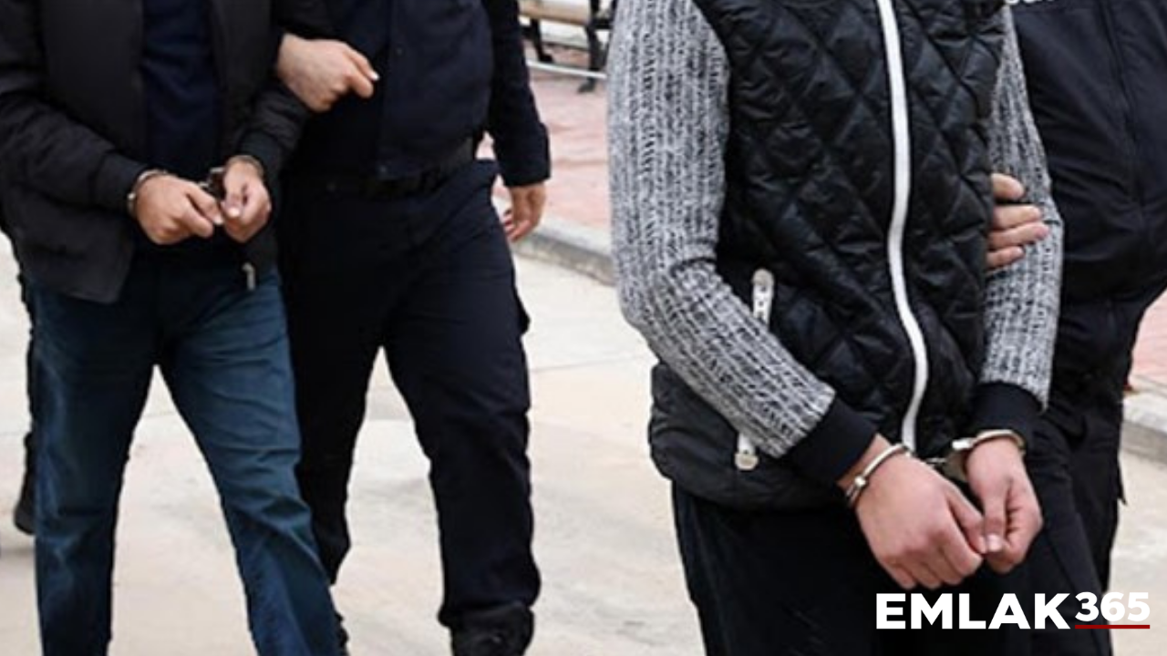 İzmir'de kentsel dönüşüm çalışmalarında usulsüzlük: 2 kişi tutuklandı