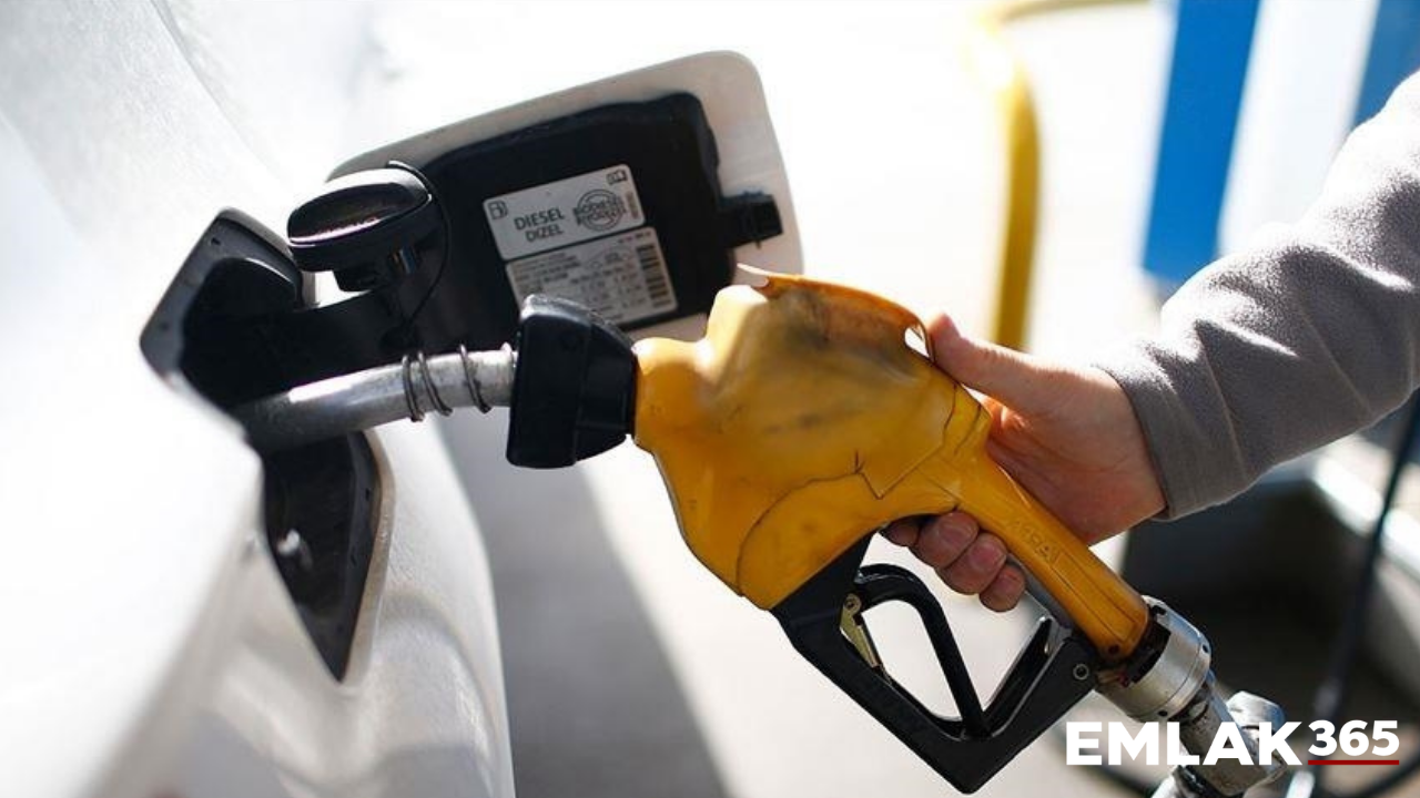 Petrol gerilimi akaryakıta yansıdı: Motorine yeni zam yolda