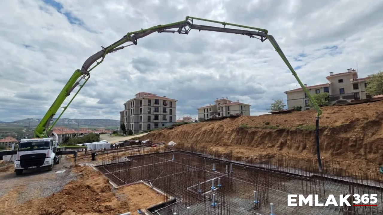 Avanos’ta TOKİ projesinde ilk kazma vuruldu
