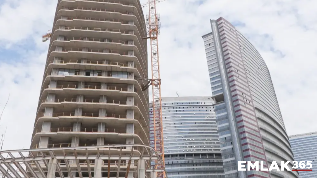 Esenyurt’taki dev projede binlerce kişi evini ve tapusunu bekliyor