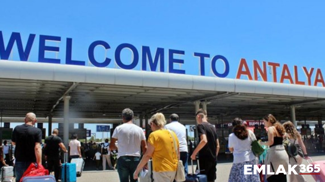 Antalya'da turizm sezonu hızlandı: Yabancı ziyaretçi sayısı 6,5 milyonu geçti