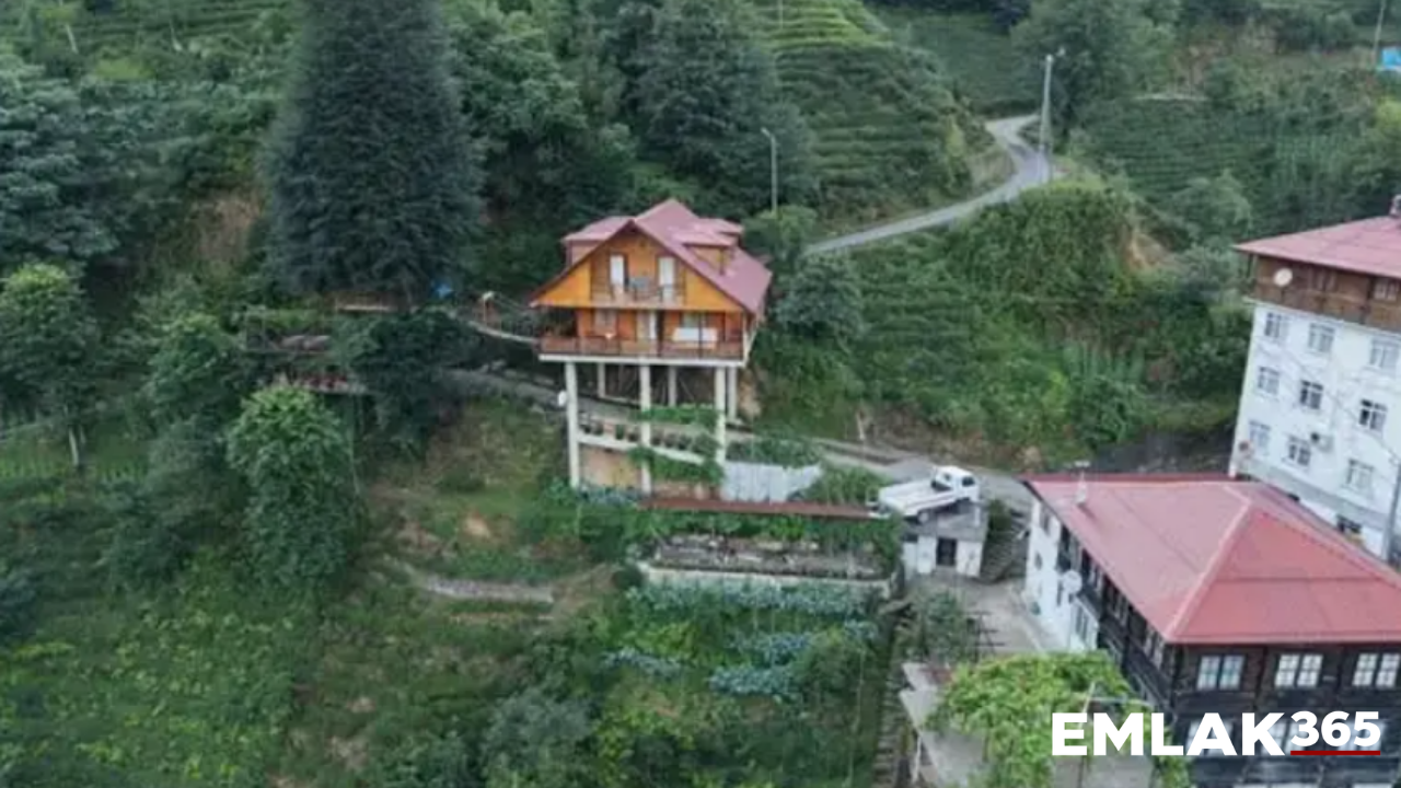 Arazi bulamadı, villayı yolun üzerine yaptı! Karadeniz usulü çözüm