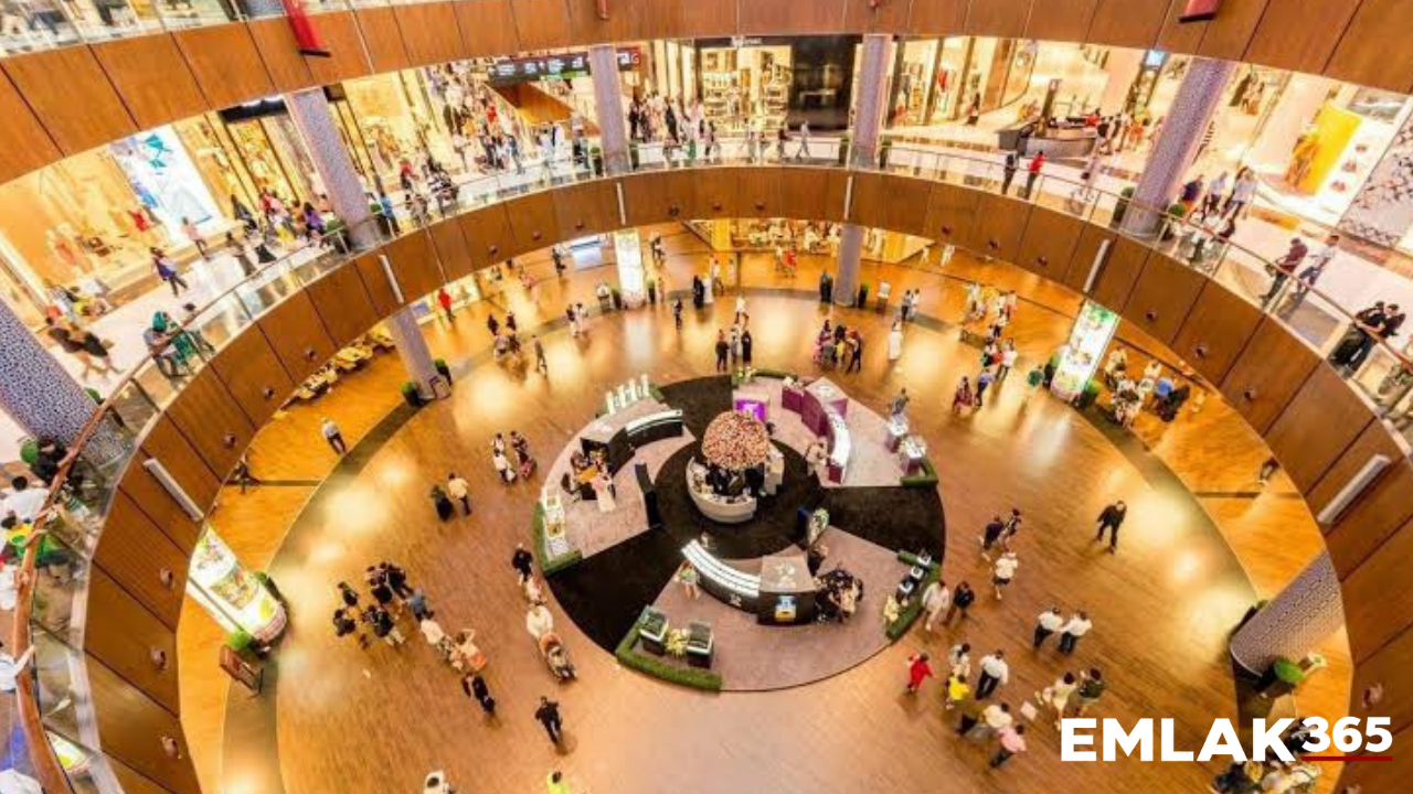 AVM ciroları arttı, harcamalar reel olarak geriledi