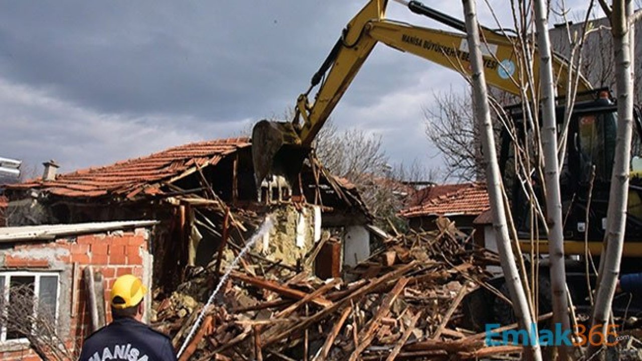 Manisa Valiliği Depremde Hasar Alan Bina Sayısı Hakkında Açıklama Yaptı