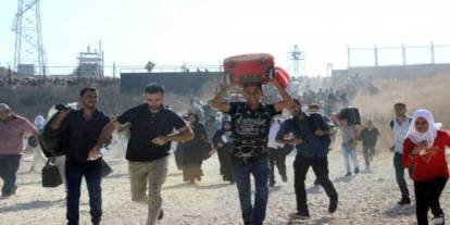 30 Bin Suriyeli Bayram İçin Koşarak Ülkesine Gitti