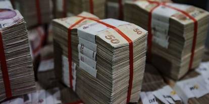 Halkbank'tan emekli kampanyası! 25 Bin TL ihtiyaç kredisi çekenlere 5 Bin TL jesti!