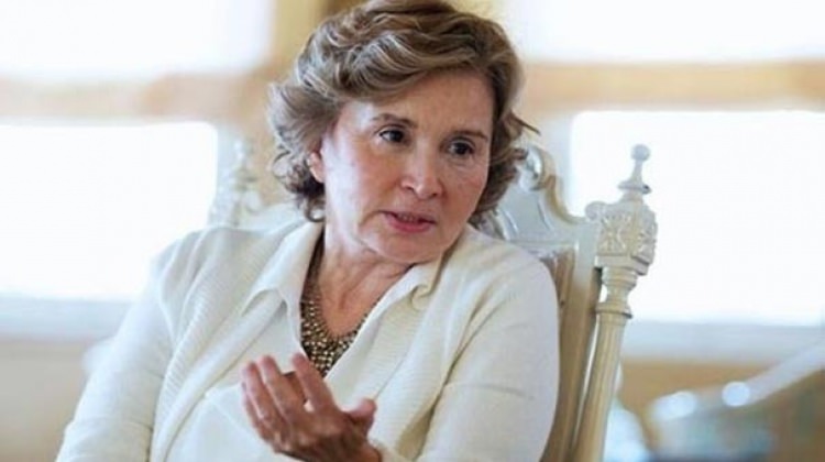 Nazlı Ilıcak'a Bir Kötü Haber Daha!