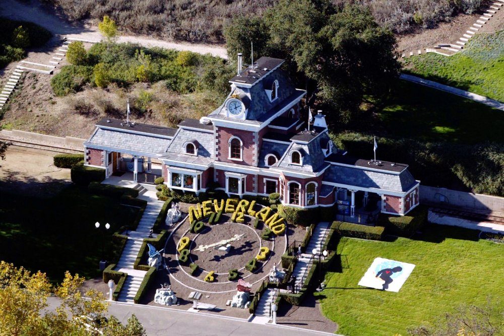 Micheal Jackson’ın hayal evi Neverland satışa çıkarıldı!