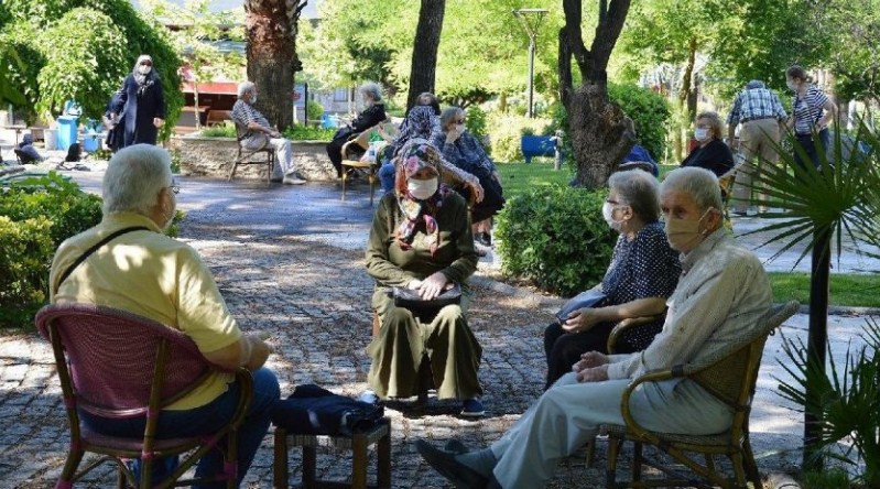 Son Dakika: Vaka Sayısı Patladı Çok Sayıda İlde Sokağa Çıkma Yasağı İlan Edildi! 65 Yaş Üstü Yasak Gelen İller Hangileri?