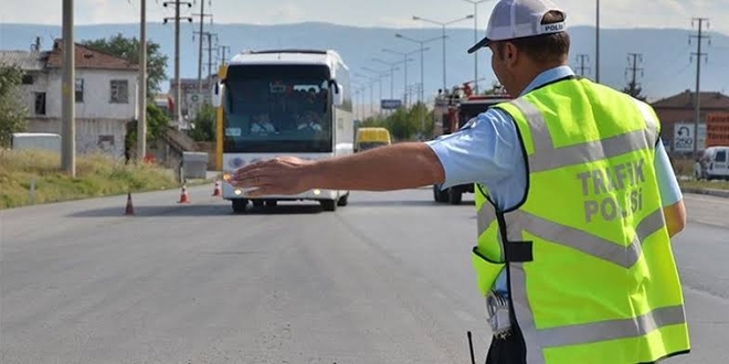 Son Dakika: Bu Saatler Arasında Hafta Sonu Seyahat Kısıtlaması Yasağı Açıklaması Geldi