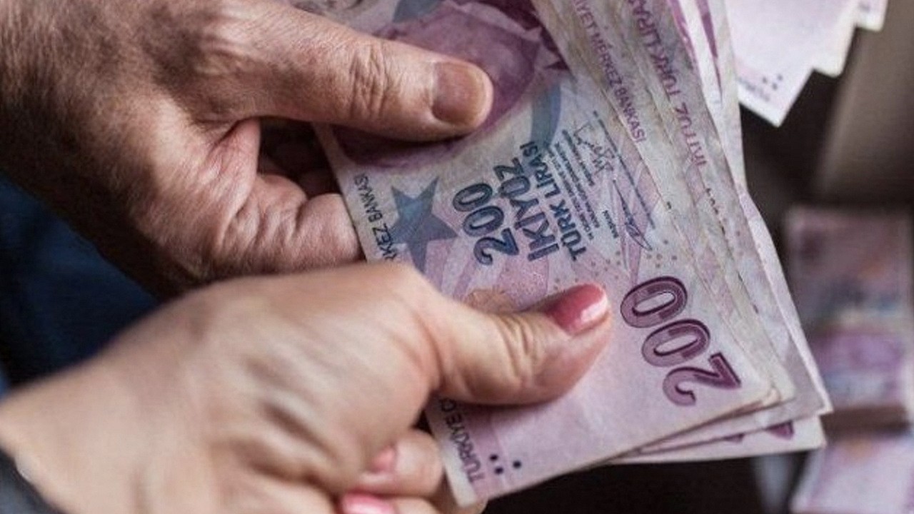 Garanti BBVA'dan Emeklilere 1.500 TL Sürprizi! Tek İşlemle Hemen Nakit Ödeme!