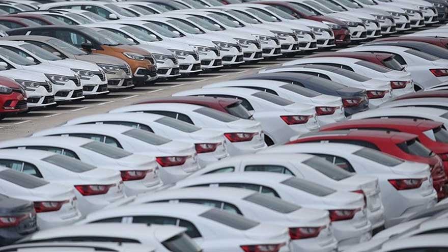 Araç Fiyatlarına İndirim Bekleyenler Ters Köşe Oldu! Araba Fiyatlarını Uçuracak Çip Krizi Haberi Geldi