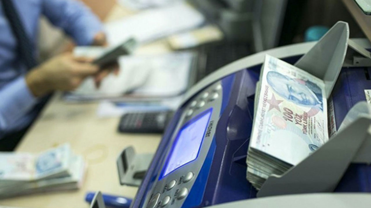 Kredi Çekecek Vatandaşlara Bankalardan Büyük Müjde! İhtiyaç Kredisi Faizlerine İndirim Geliyor