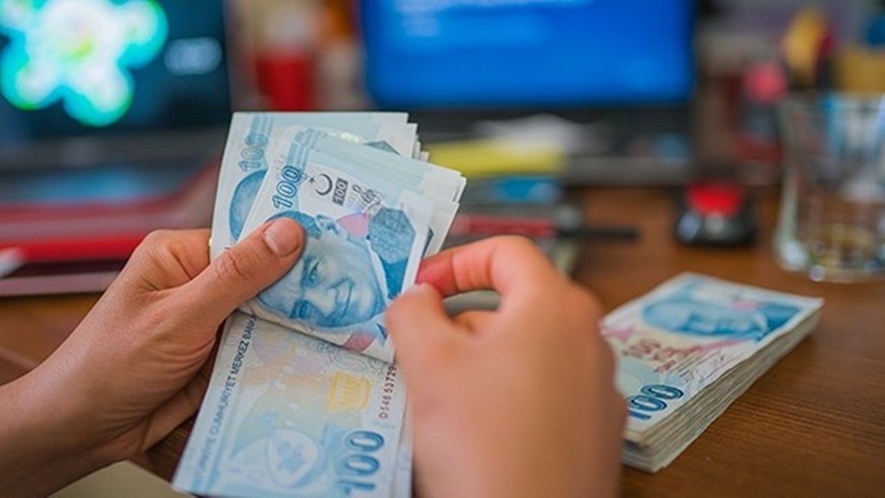 Kredi Çekecek Vatandaşlara Bankalardan Büyük Müjde! İhtiyaç Kredisi Faizlerine İndirim Geliyor