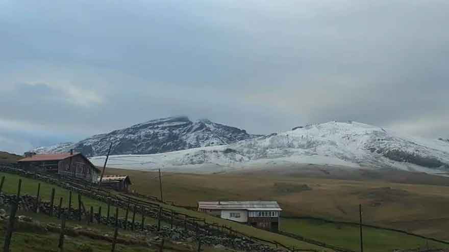 Kış Beklenenden Erken Geldi! İlk Kar Yağdı, Gök Gürültülü Sağanak Yağış, Fırtına ve Sel Uyarısı Yapıldı