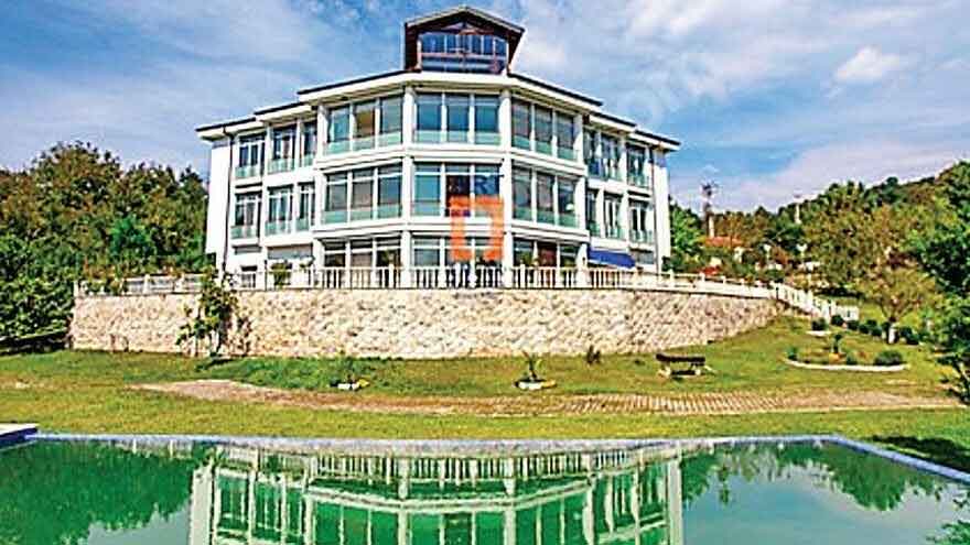 Büyükelçi'den Satılık 15 Odalı Saray Yavrusu Süper Lüks Çiftlik Evi: 35 Milyon TL!