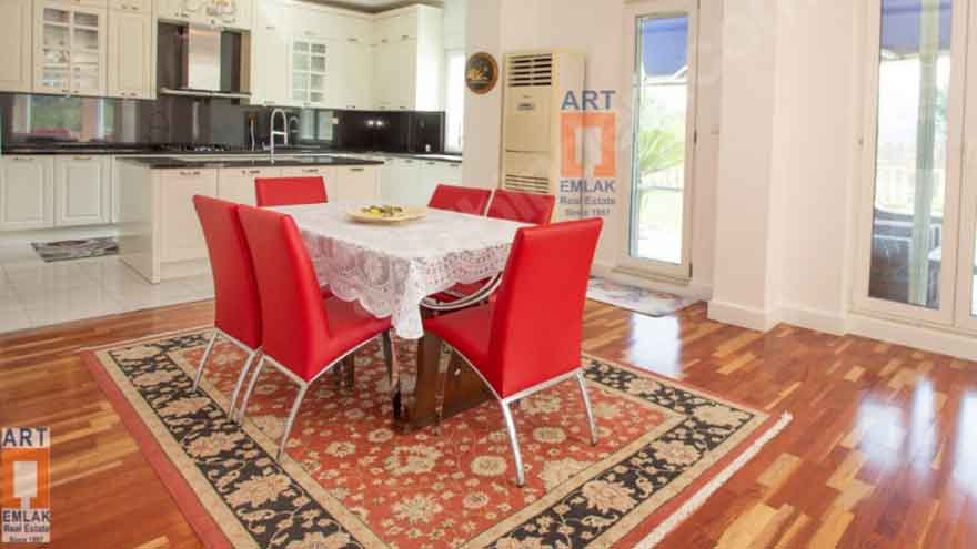 Büyükelçi'den Satılık 15 Odalı Saray Yavrusu Süper Lüks Çiftlik Evi: 35 Milyon TL!