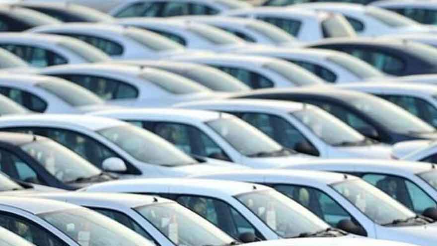 Sıfır Araç Fiyatlarına Kur Güncellemesi! Dolar ve Euro Düşerken Sessizliğe Gömülen Araba Markaları Zam Yarışına Başladı