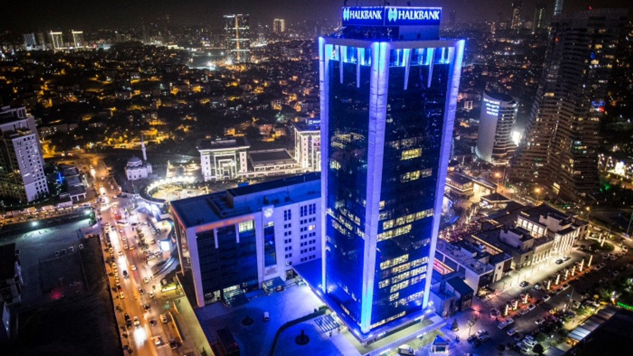 Halkbank Duyurdu, Emeklilere 100.000 TL'ye Varan İhtiyaç Kredisi Desteği! Uygun Oran, Uzun Vade Seçenekleri