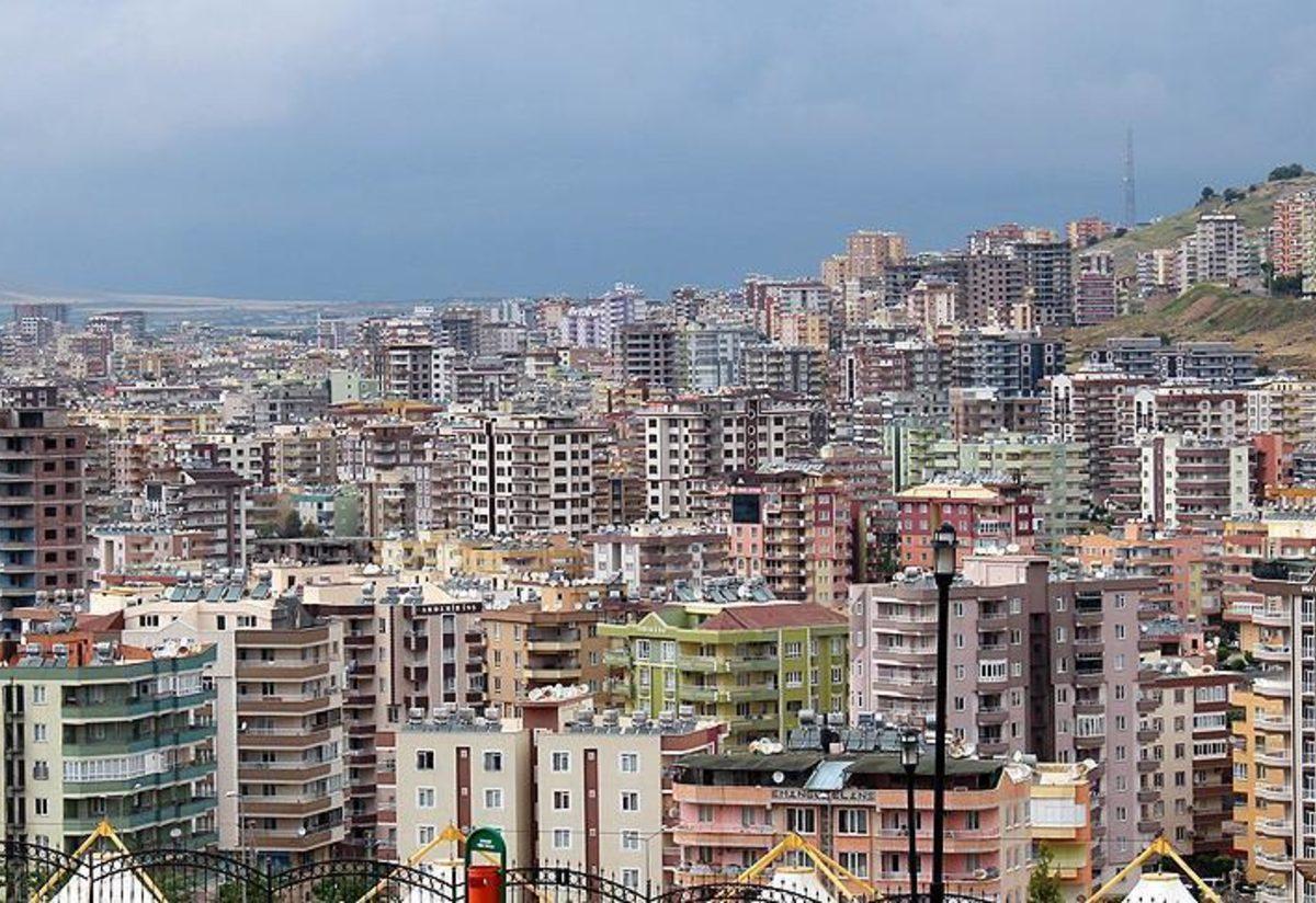 İslam Memiş Merak Edilen Soruya Yanıt Verdi: Altın ve Gümüş Bozdurularak Bu Zamanda Ev ve Araba Alınır Mı?