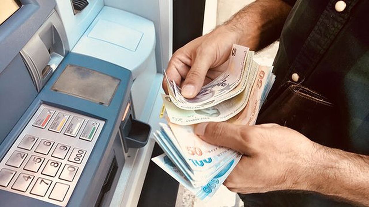 Vakıfbank'ta Emeklilere 750 TL Ödeme Dönemi Başladı! E-Devlet Üzerinden Başvuranların Parası Hesaba Yatırılıyor!