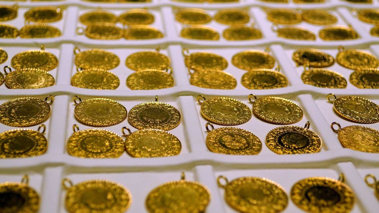 Sarı Kızda Yeni Ralli Fırtınası Piyasayı Uçuracak! Kuyumcuların 2022 Gram Altın Tahmini ve Çeyrek Altın Yorumları