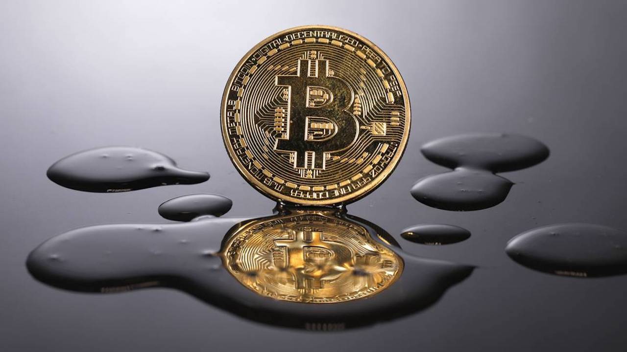 Ünlü Analistten Bitcoin Yatırımcılarını Korkutan Tahmin: Rekor Düşüşe Hazır Olun!