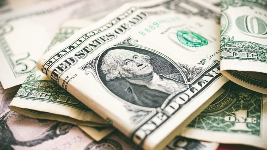 Çarşı Fena Karıştı: 15 TL Olacak Denen Dolar İçin Uzmanı Ters Köşe Uyarısı Yaptı! 1 Dolar Yeniden 10 TL Olur Mu?