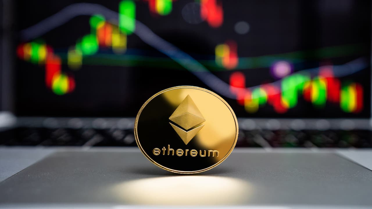 Ethereum Yatırımcıları Heyecanlandırdı! Yeni Yıl Öncesi Fiyatlar 5 Bin Dolara Çıkacak mı?