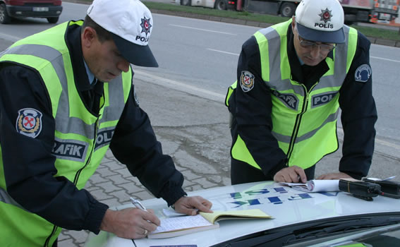 Yargıtay'dan Trafik Kurallarını Yerle Bir Eden Karar! Zorunlu Hallerde Yasak Yok!