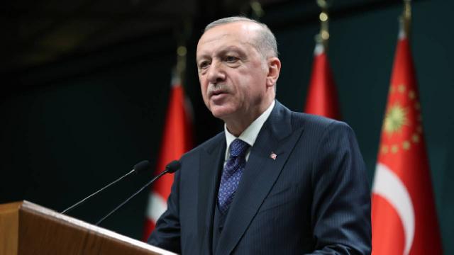 Cumhurbaşkanı Erdoğan'dan Son Dakika 2. Dolar Uyarısı! TL'ye Geçişi Tavsiye Ediyorum Pazartesi'den İtibaren..